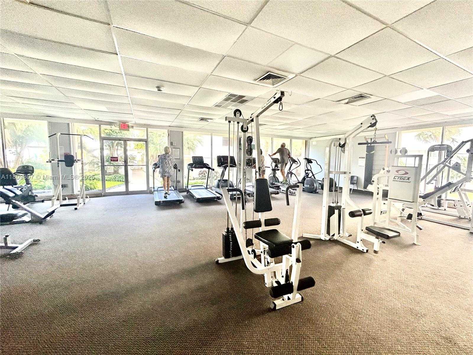 Small Image of 300 #1702, Sunny Isles Beach Number 19