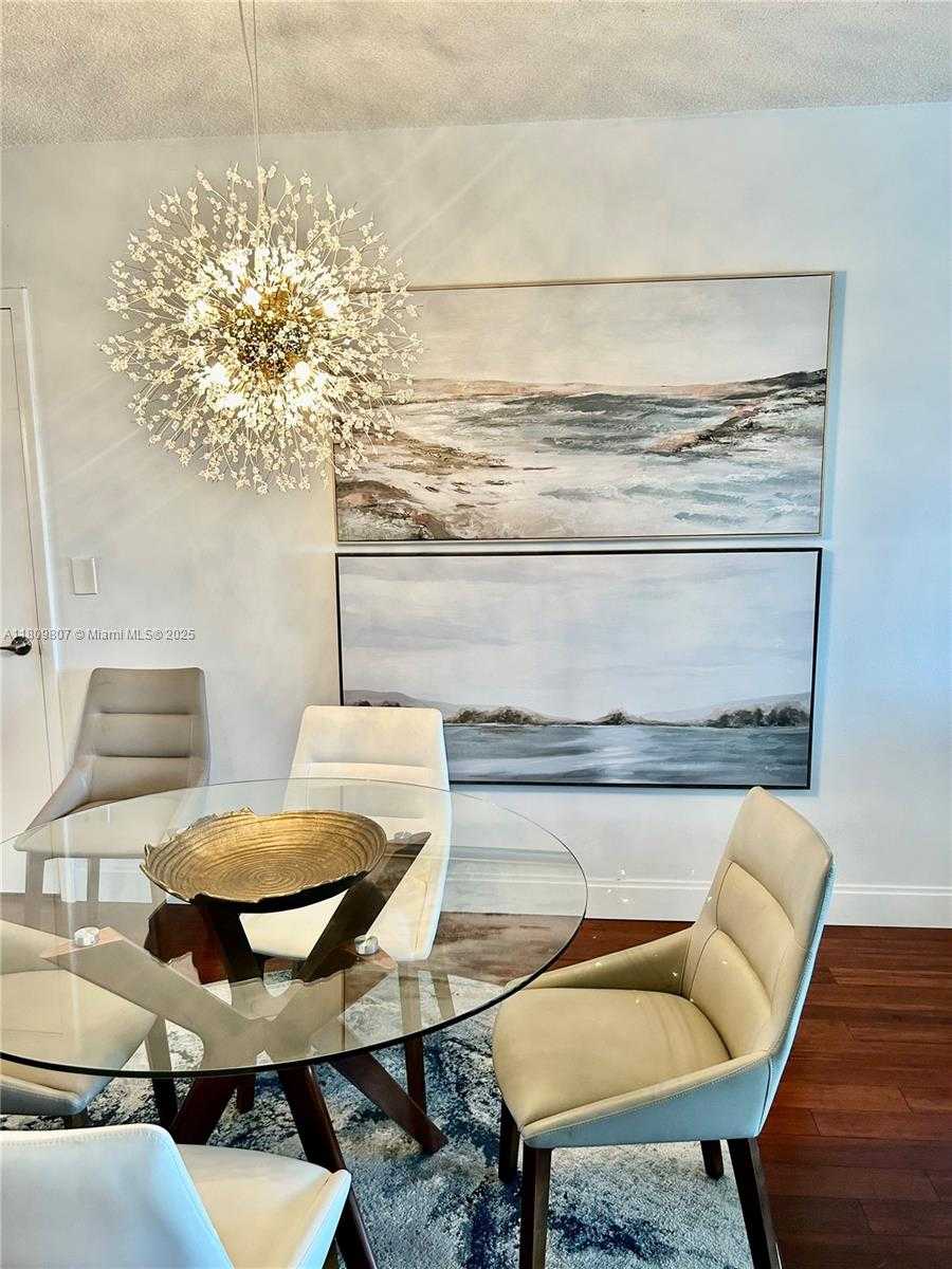 Small Image of 300 #1702, Sunny Isles Beach Number 7