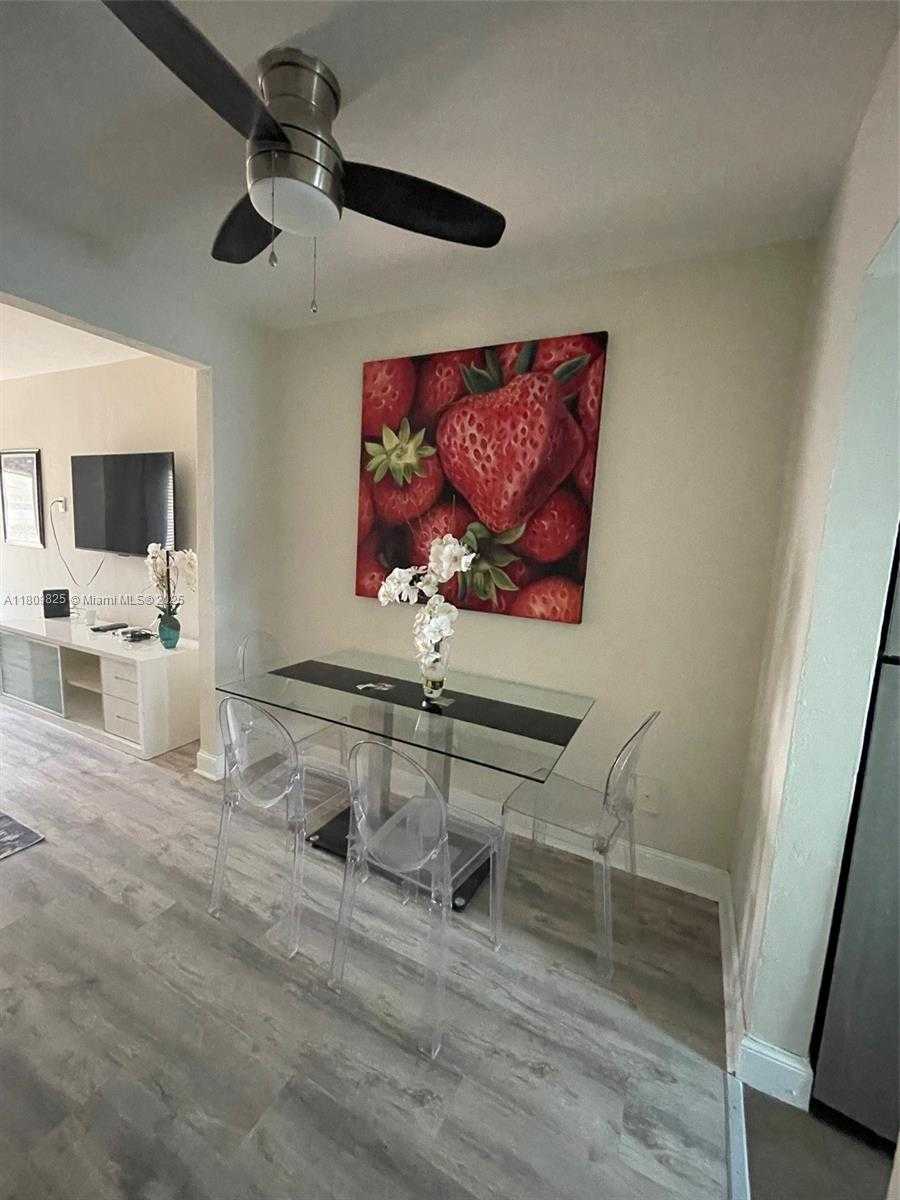 Small Image of 761 EUCLID AVE #10, Miami Beach Number 10