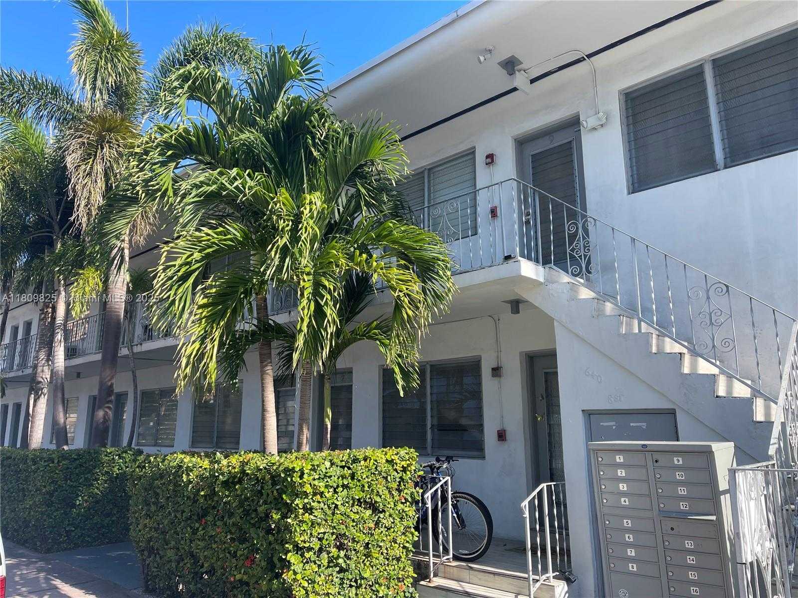 Small Image of 761 EUCLID AVE #10, Miami Beach Number 2