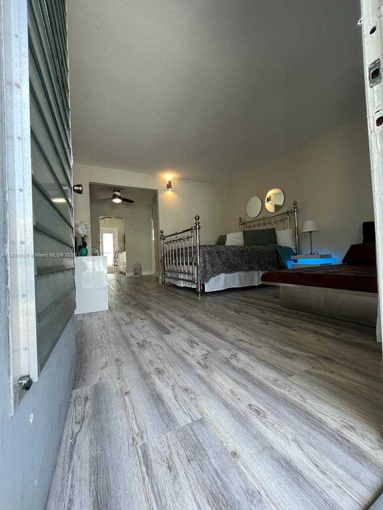 Small Image of 761 EUCLID AVE #10, Miami Beach Number 3