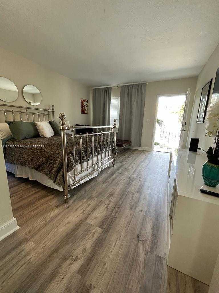 Small Image of 761 EUCLID AVE #10, Miami Beach Number 4