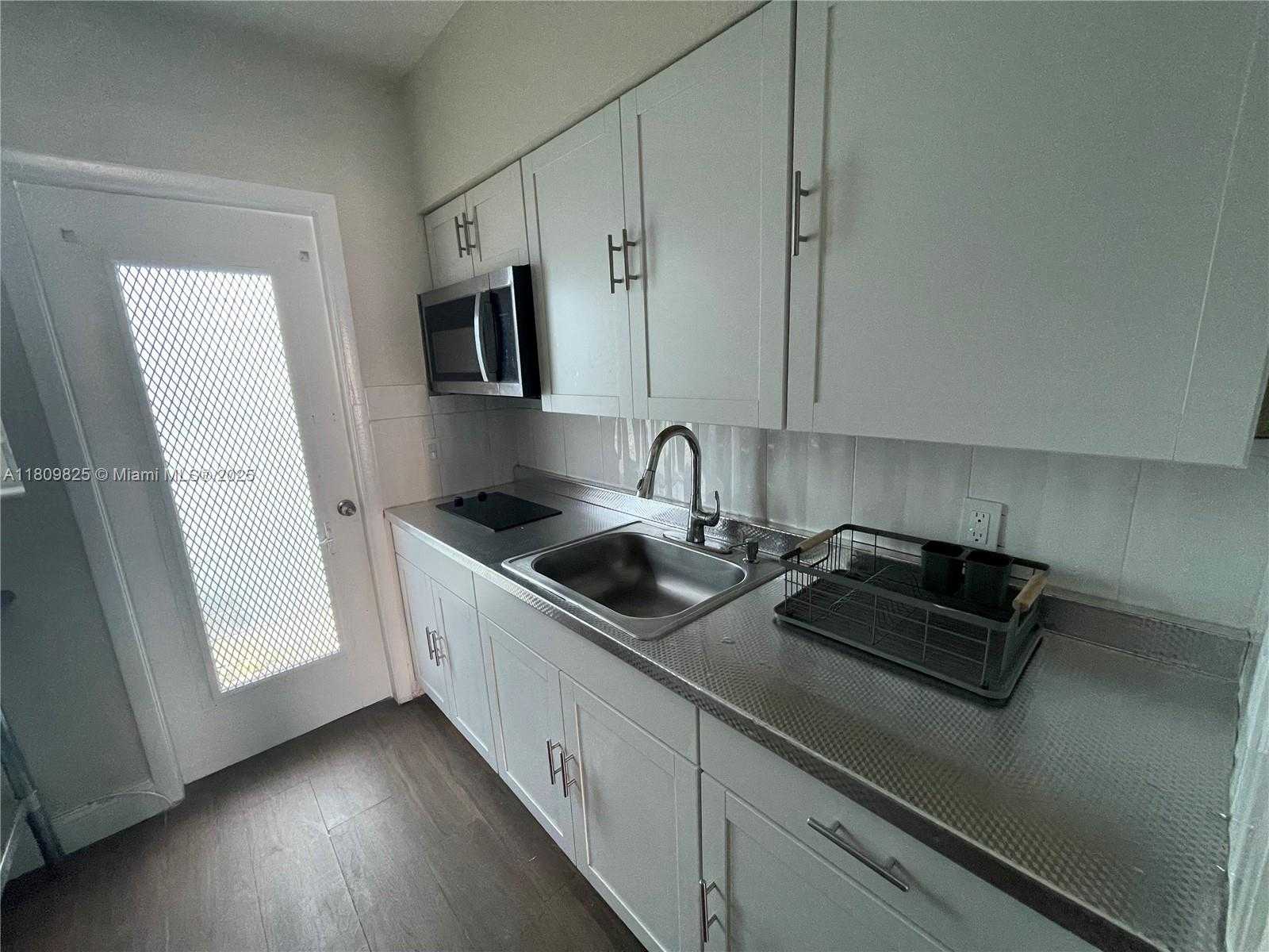Small Image of 761 EUCLID AVE #10, Miami Beach Number 5