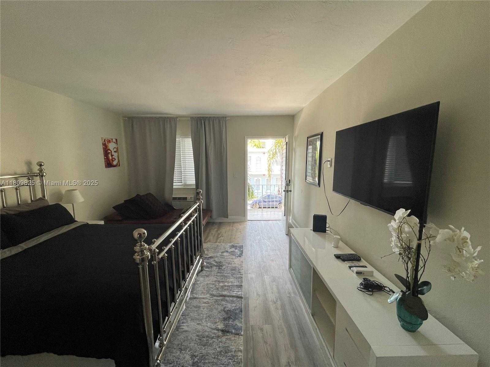 Small Image of 761 EUCLID AVE #10, Miami Beach Number 6