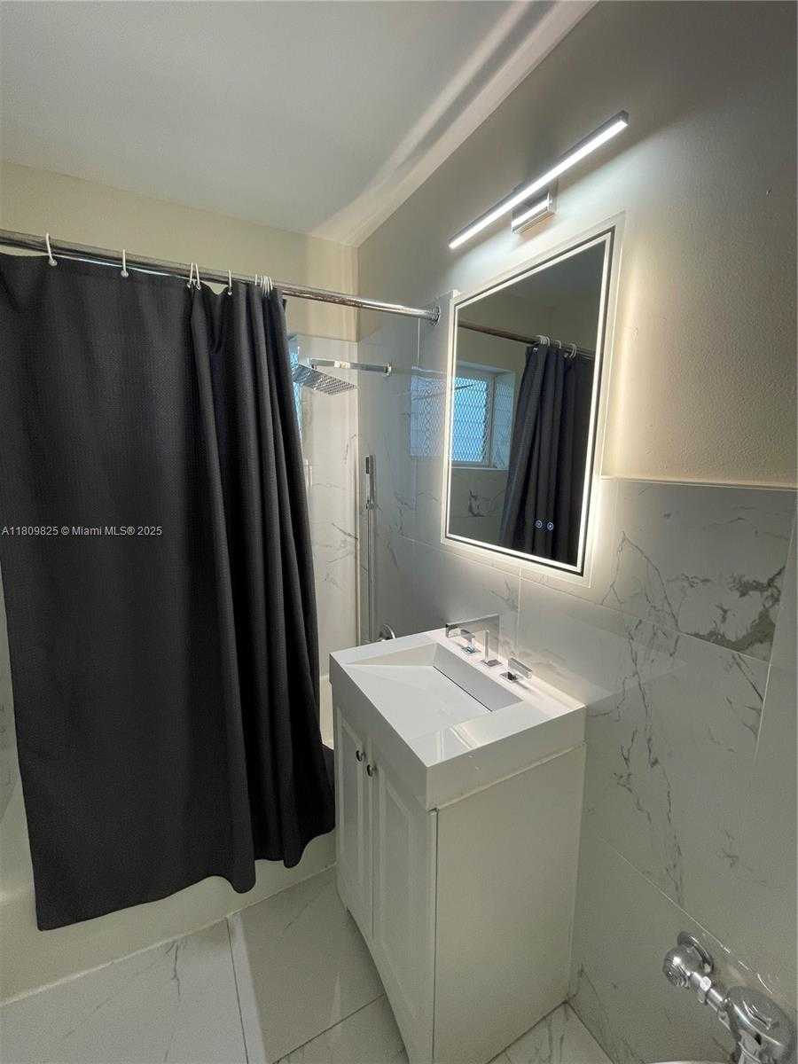 Small Image of 761 EUCLID AVE #10, Miami Beach Number 8