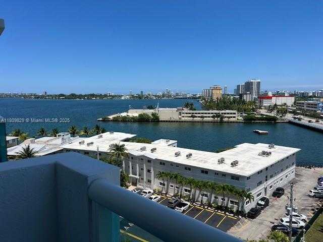Small Image of 7900 HARBOR ISLAND DR #912, North Bay Village Number 37