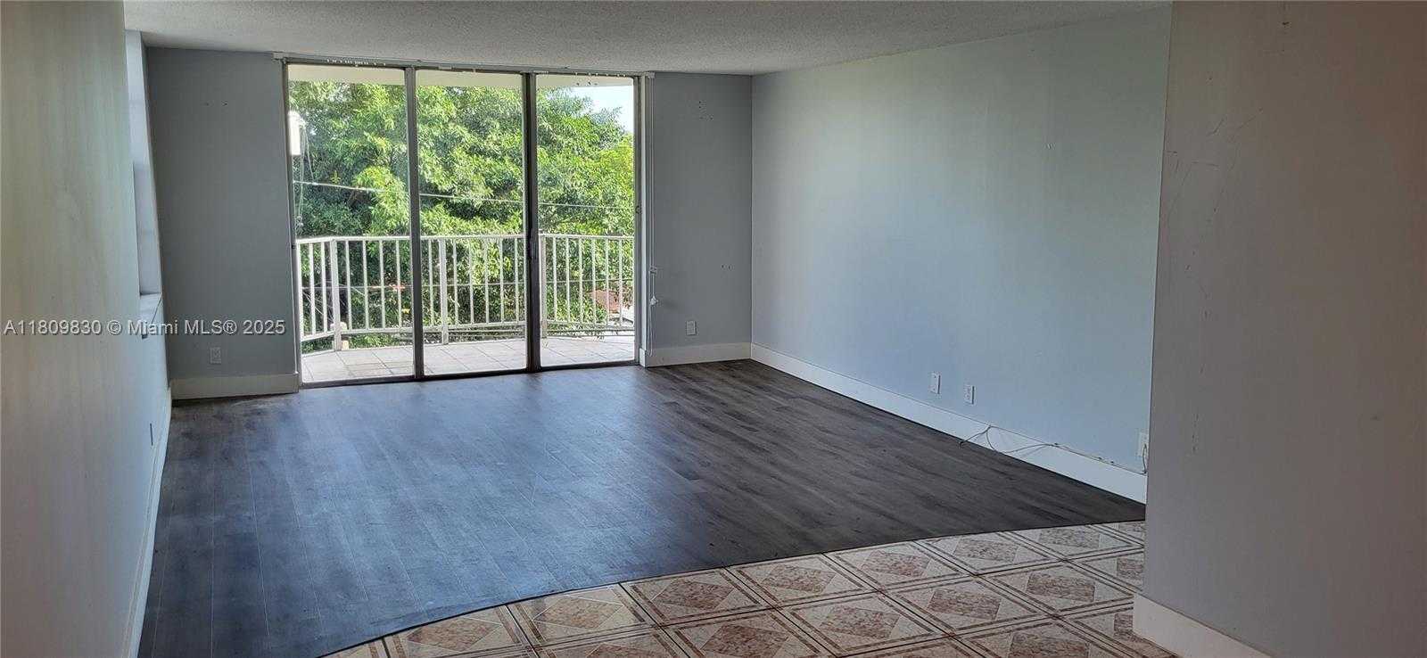 Small Image of 16740 NORTH EAST 9TH AVE #311, North Miami Beach Number 2