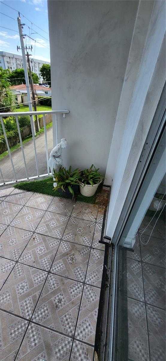 Small Image of 16740 NORTH EAST 9TH AVE #311, North Miami Beach Number 7