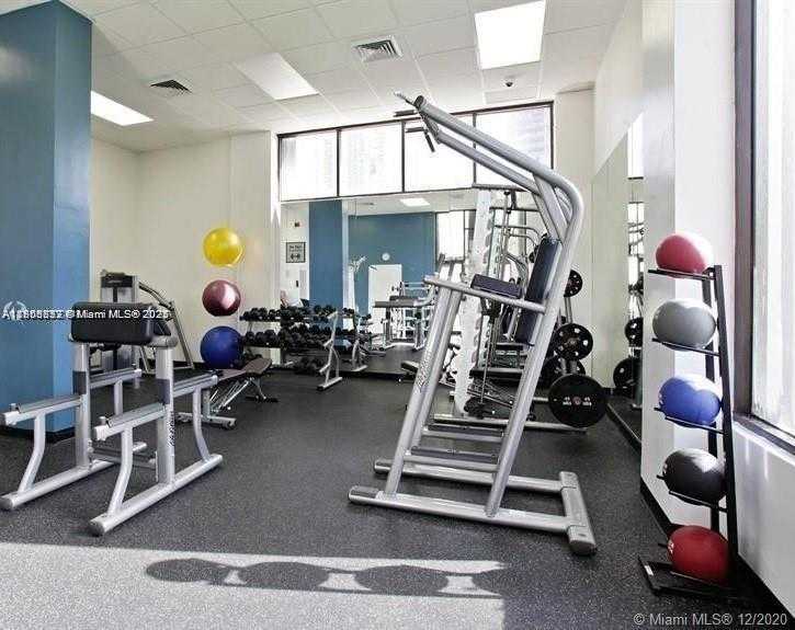 Small Image of 100 BAYVIEW DR #1520, Sunny Isles Beach Number 17
