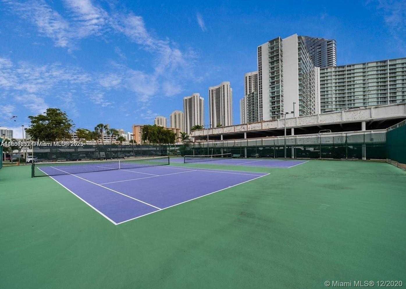 Small Image of 100 BAYVIEW DR #1520, Sunny Isles Beach Number 18