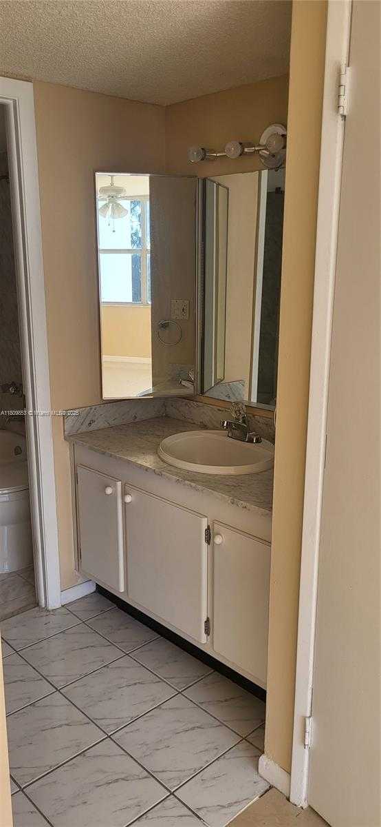 Small Image of 1300 NORTH EAST MIAMI GARDENS DR #407E, Miami Number 20