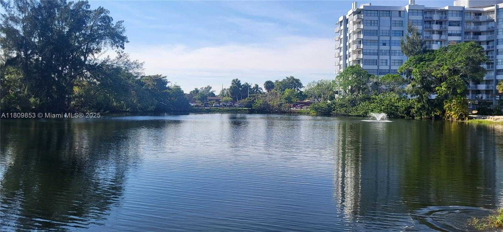 Small Image of 1300 NORTH EAST MIAMI GARDENS DR #407E, Miami Number 38