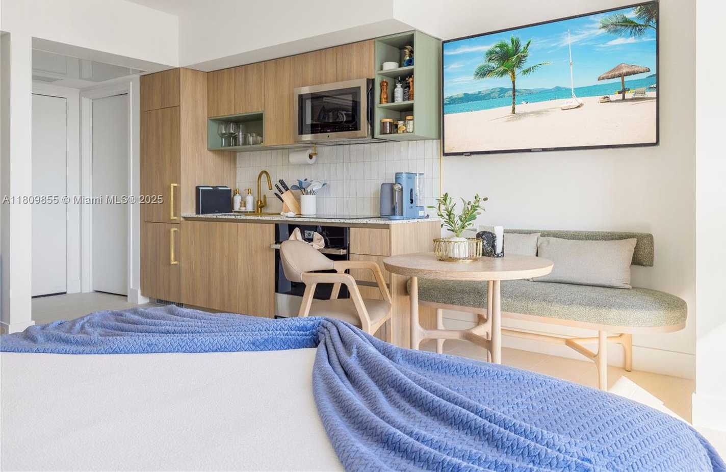 Small Image of 159 NORTH EAST 6TH ST #3012, Miami Number 16