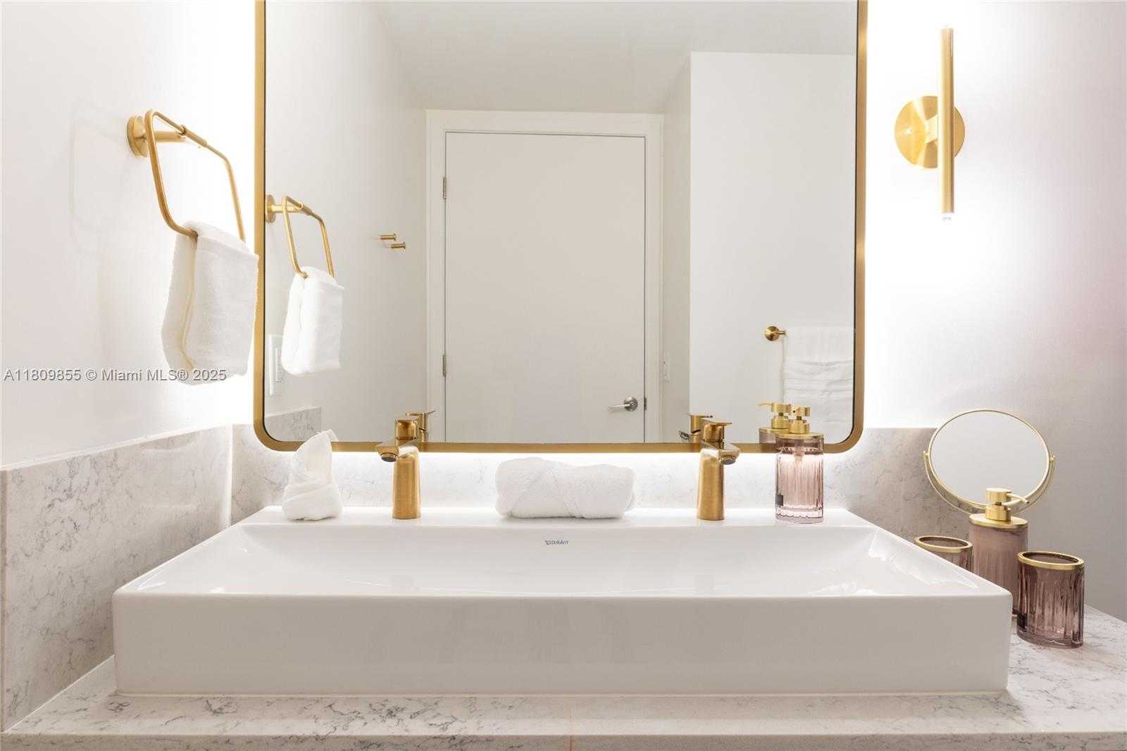 Small Image of 159 NORTH EAST 6TH ST #3012, Miami Number 29