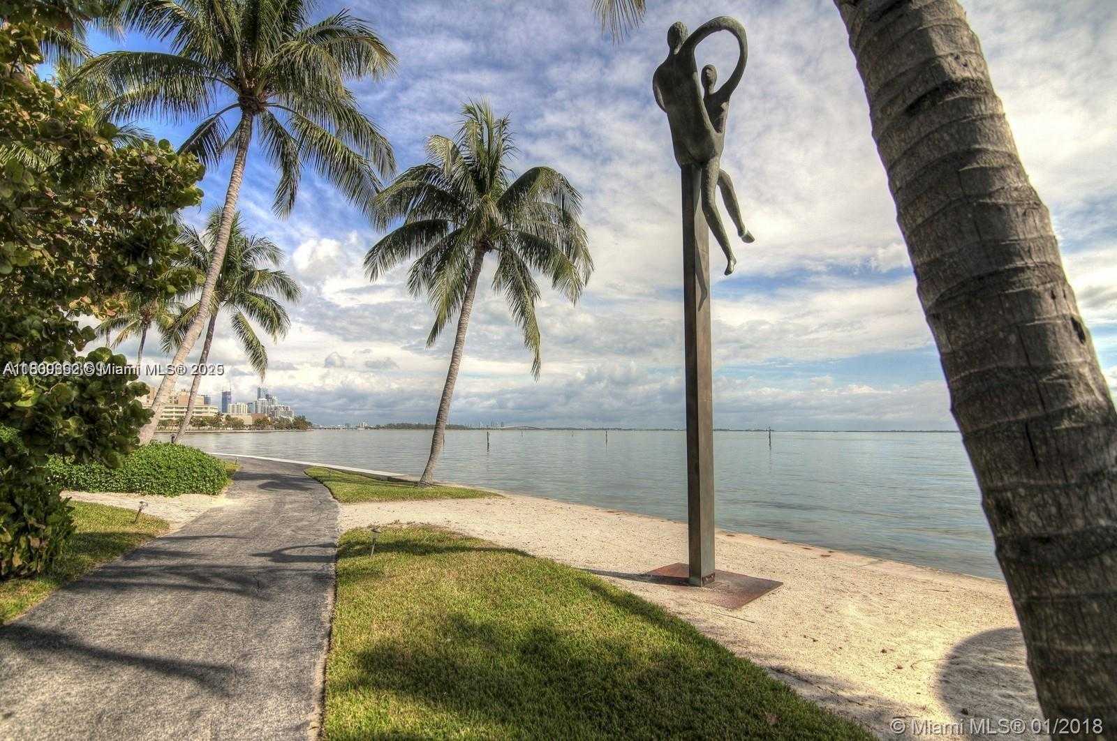 Small Image of 2 GROVE ISLE DR #B906, Miami Number 5