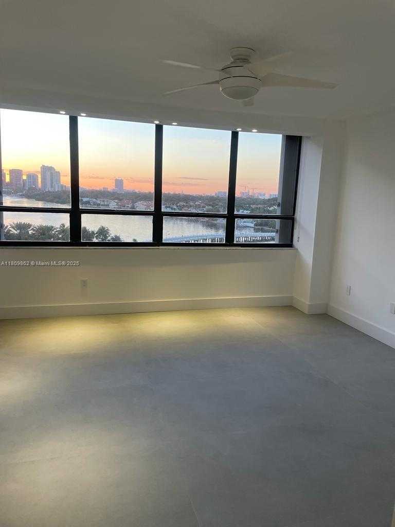 Small Image of 2 GROVE ISLE DR #B906, Miami Number 8