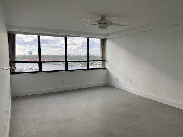 Small Image of 2 GROVE ISLE DR #B906, Miami Number 9