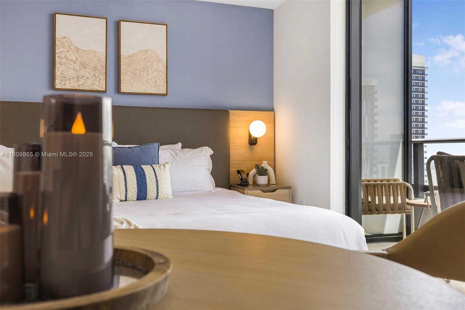 Small Image of 159 NE 6th St, Miami, FL 33132, USA Number 22