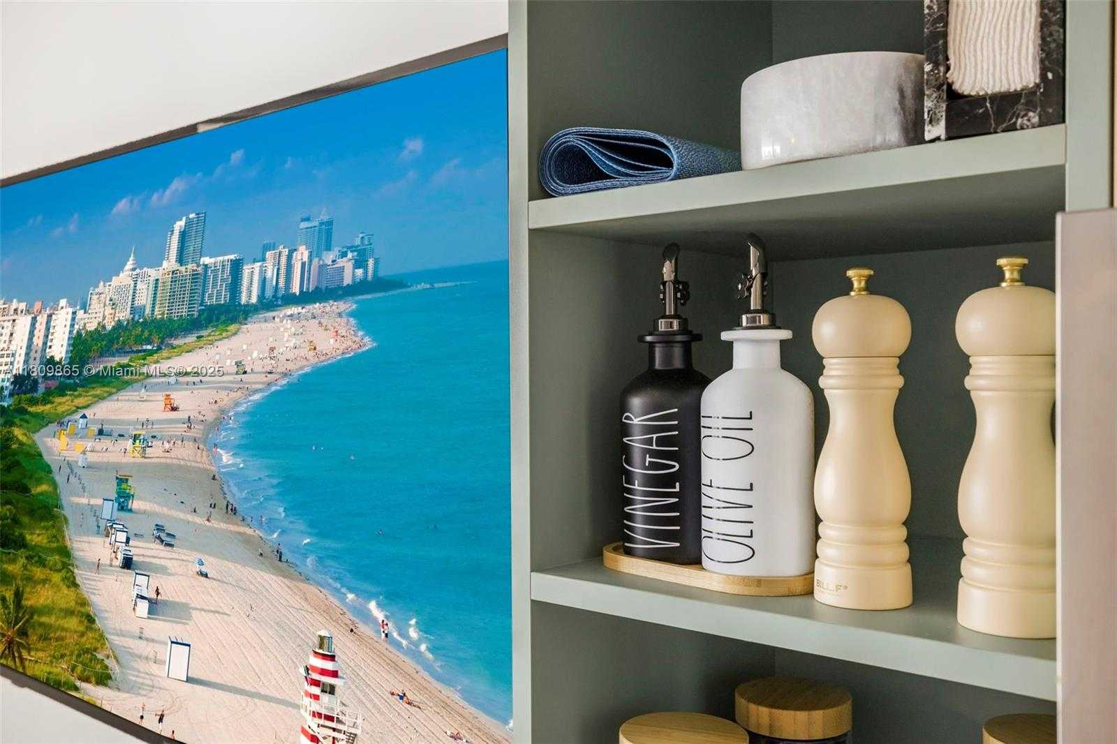 Small Image of 159 NE 6th St, Miami, FL 33132, USA Number 25