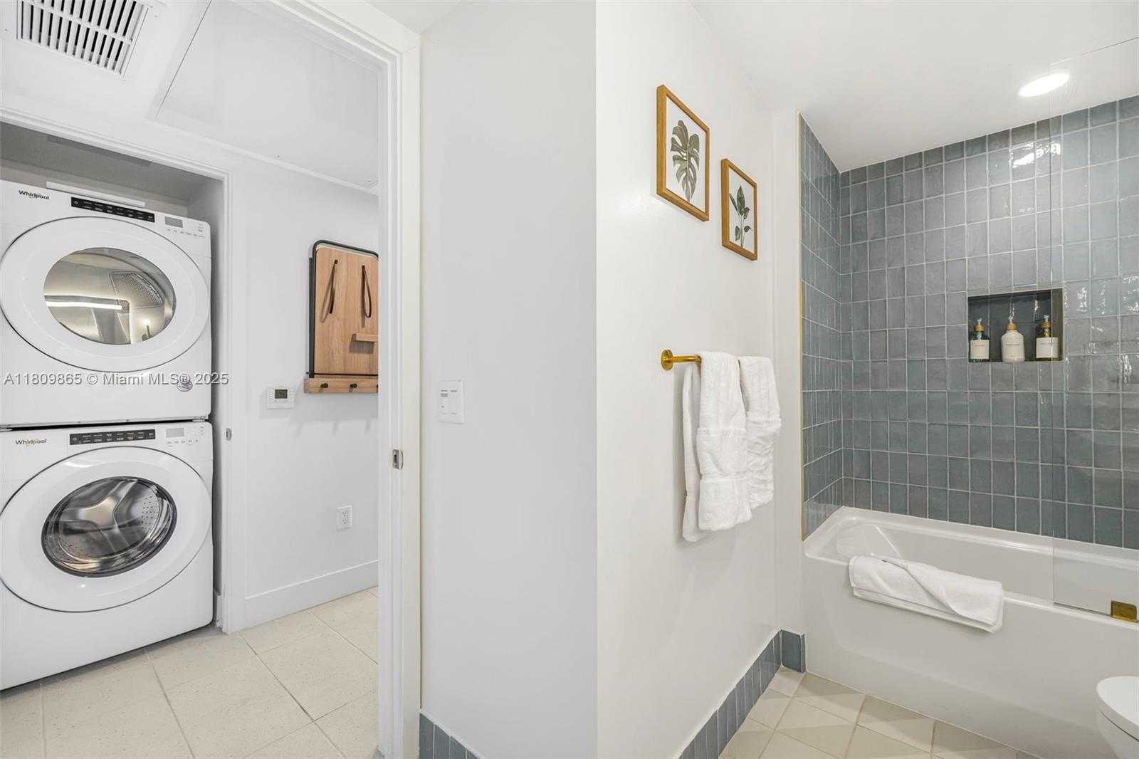 Small Image of 159 NE 6th St, Miami, FL 33132, USA Number 34