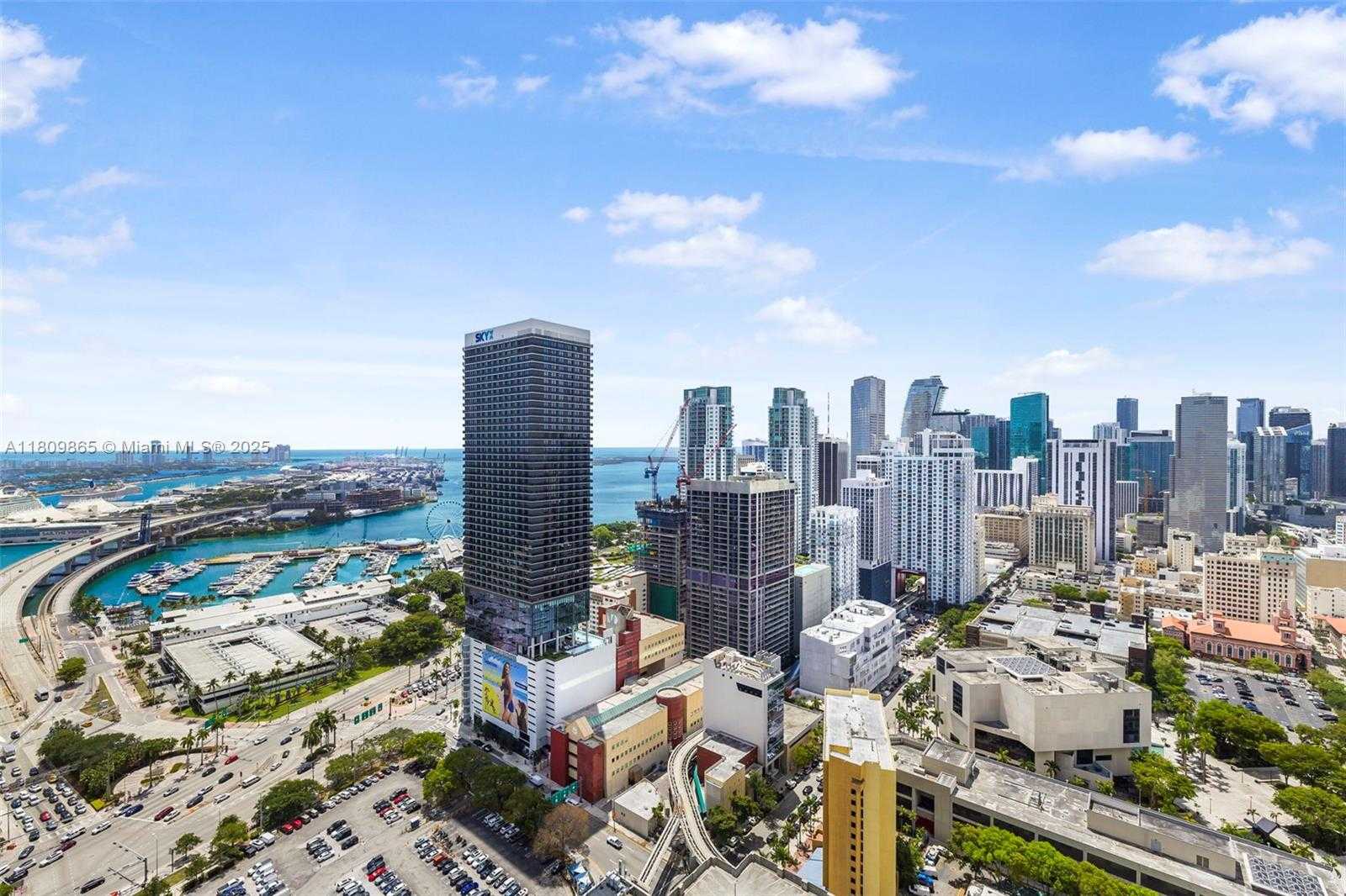 Small Image of 159 NE 6th St, Miami, FL 33132, USA Number 42