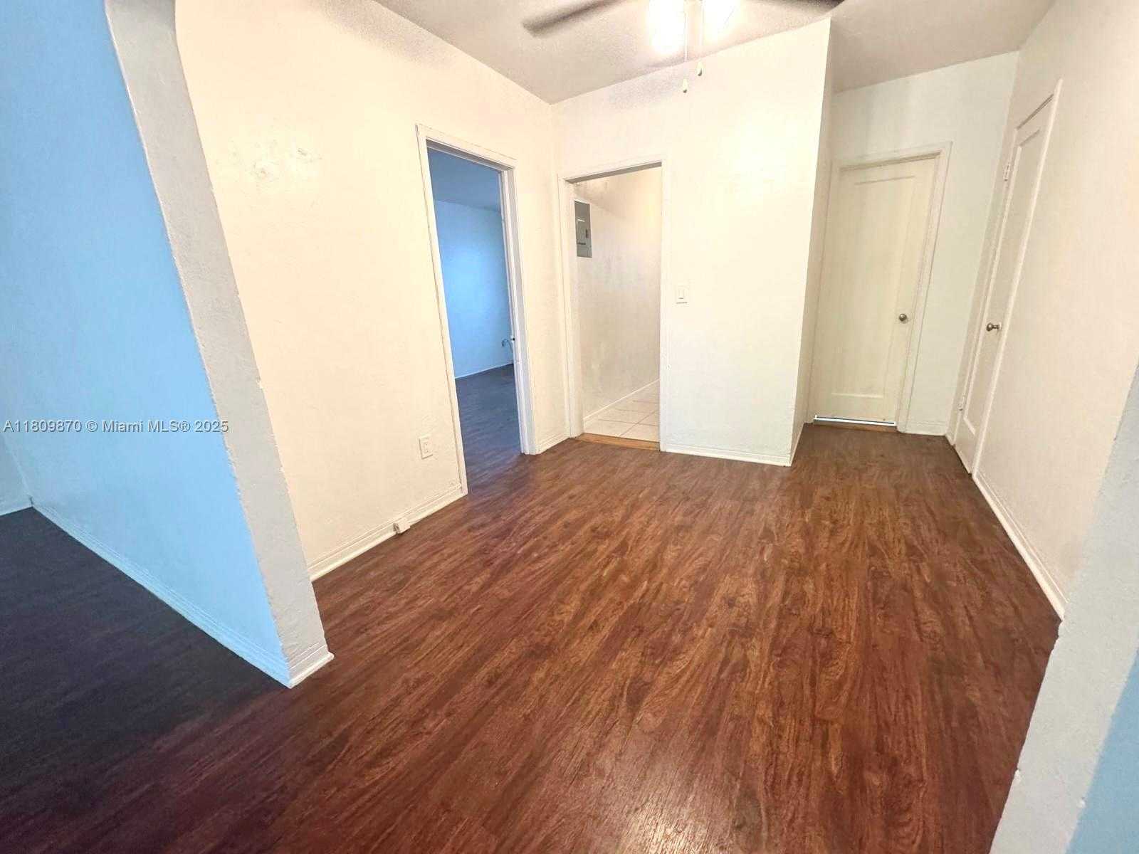 Small Image of 4410 NORTH EAST 2ND AVE #4414, Miami Number 6