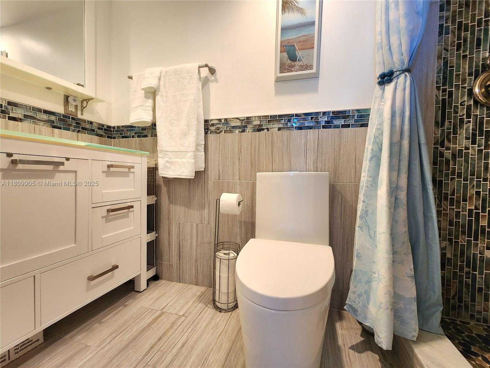 Small Image of 3000 SOUTH OCEAN DR #1206, Hollywood Number 11