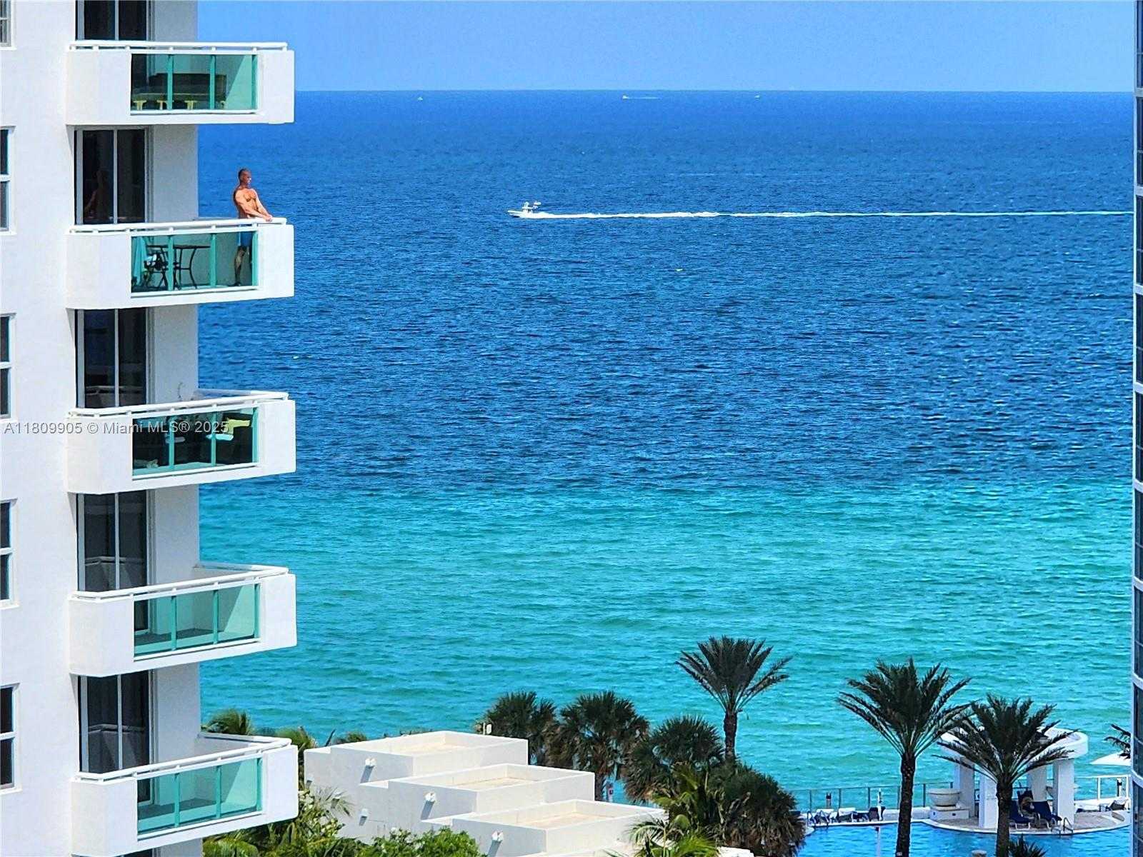 Small Image of 3000 SOUTH OCEAN DR #1206, Hollywood Number 2