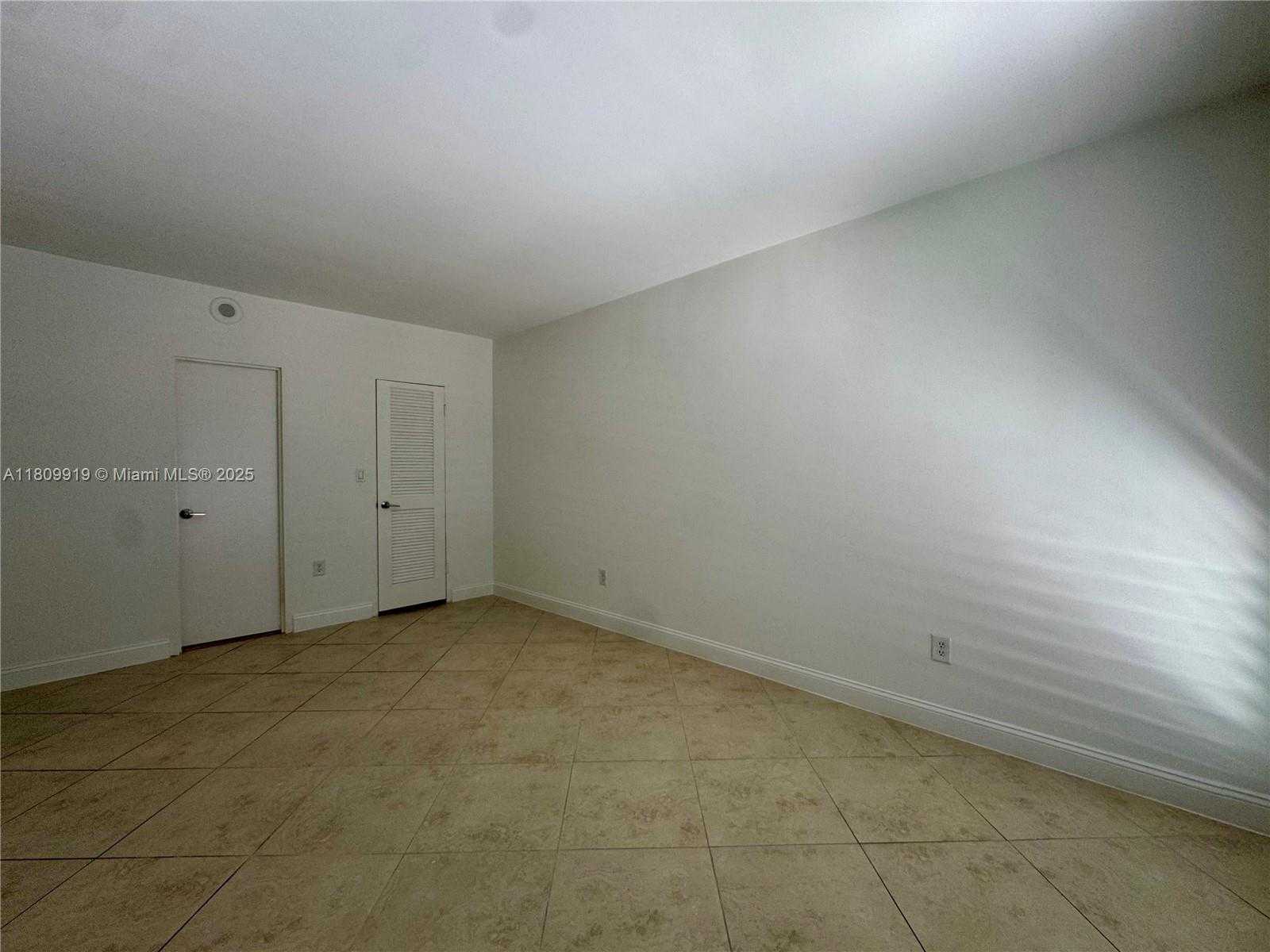 Small Image of 10275 COLLINS AVE #318, Bal Harbour Number 16