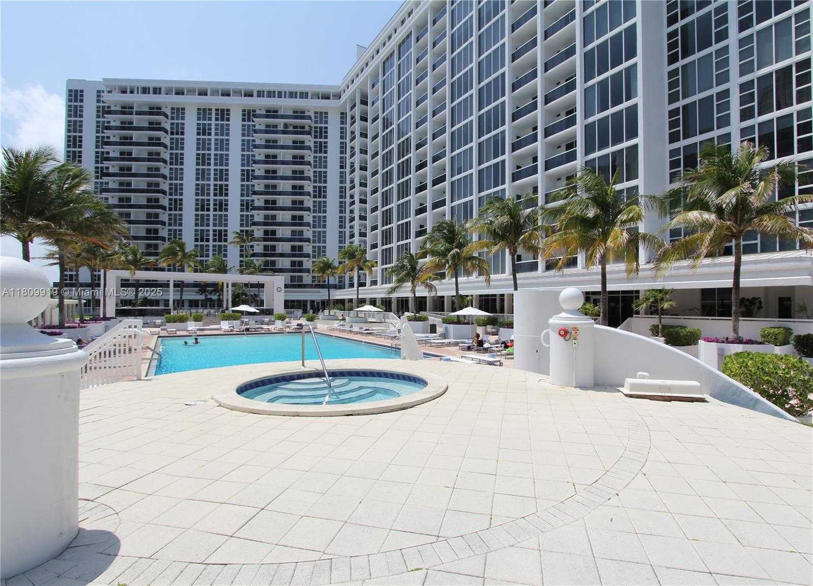 Small Image of 10275 COLLINS AVE #318, Bal Harbour Number 27