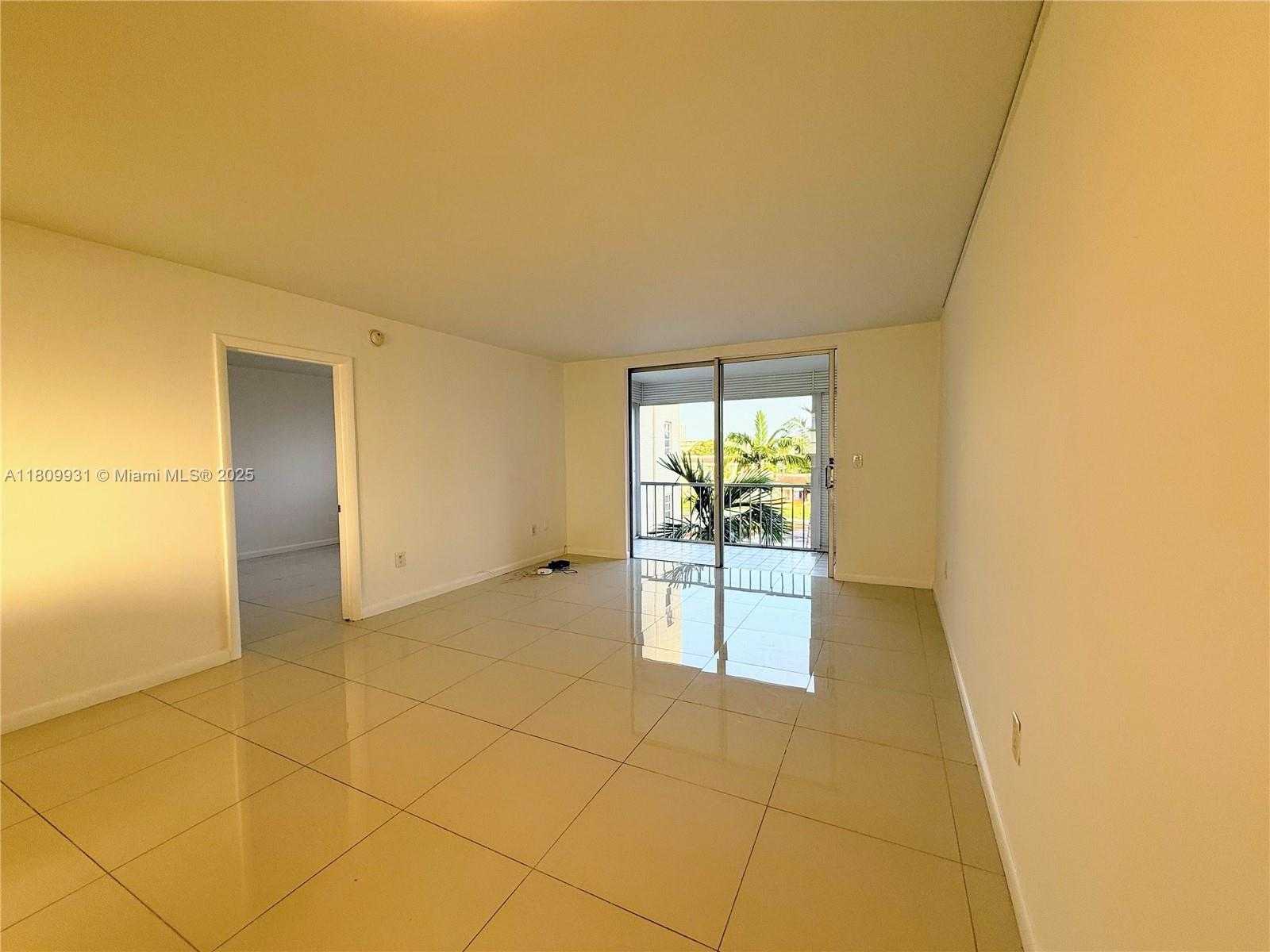 Small Image of 2859 LEONARD DR #G407, Aventura Number 31