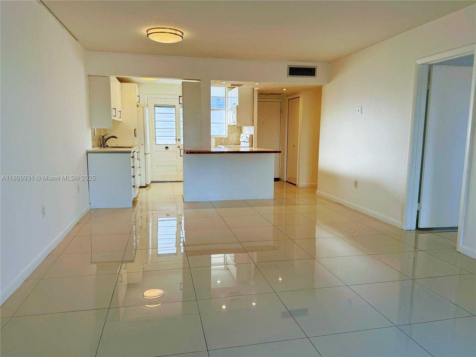 Small Image of 2859 LEONARD DR #G407, Aventura Number 32