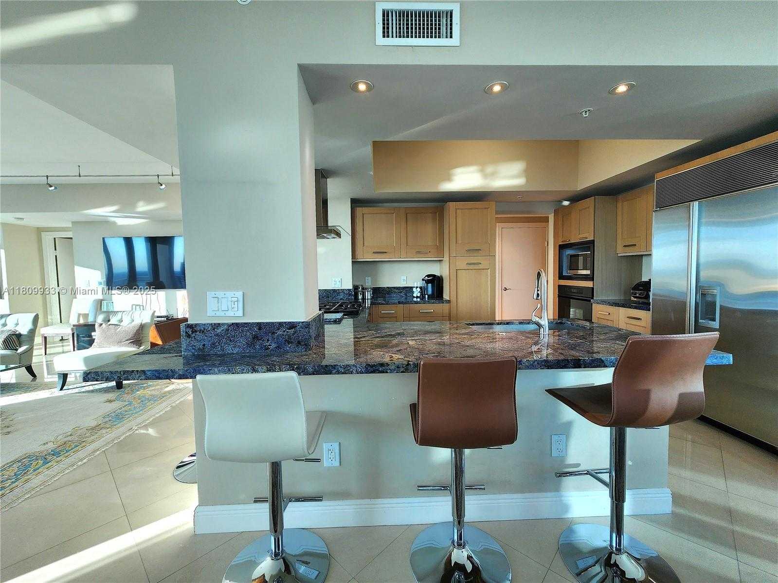 Small Image of 3535 SOUTH OCEAN DR #2805, Hollywood Number 11