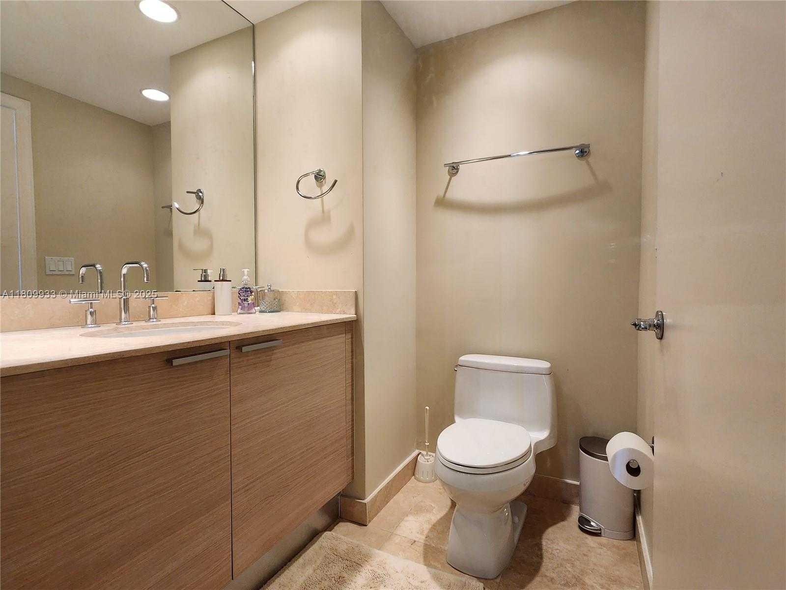 Small Image of 3535 SOUTH OCEAN DR #2805, Hollywood Number 34