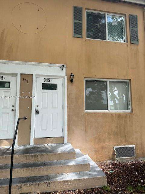 Small Image of 315 NORTH WEST 84TH ST #315, Miami Number 16