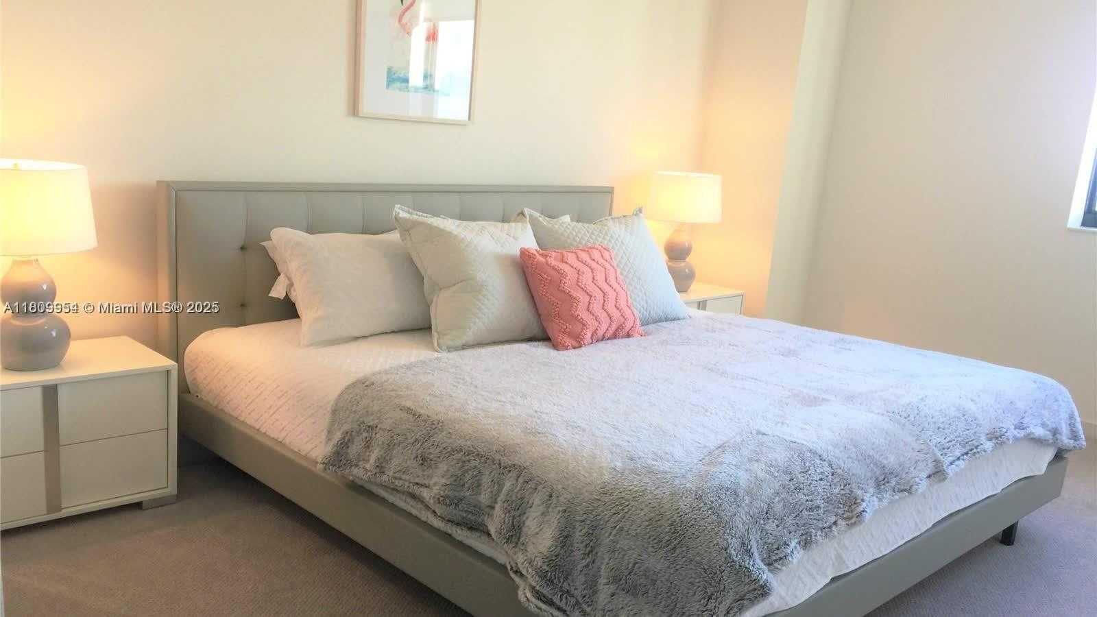 Small Image of 999 SOUTH WEST 1ST AVE #3306, Miami Number 4