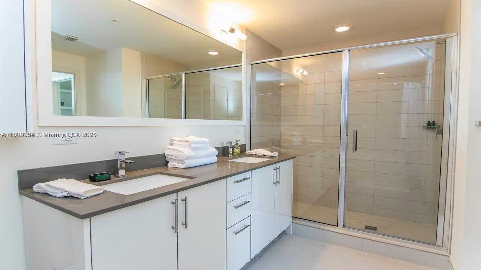 Small Image of 999 SOUTH WEST 1ST AVE #3306, Miami Number 7