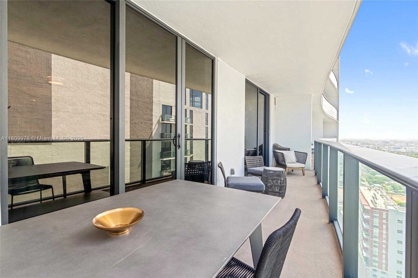 Small Image of 1600 NORTH EAST 1ST AVE #2819, Miami Number 44