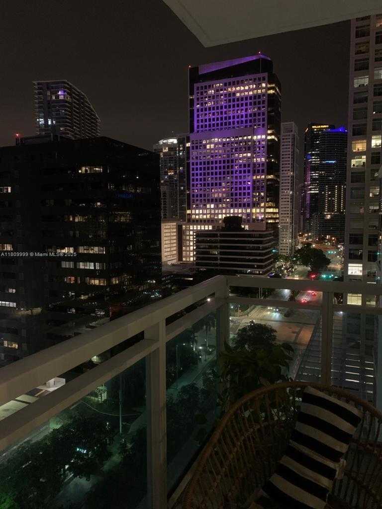 Small Image of 951 BRICKELL AVE #1503, Miami Number 8
