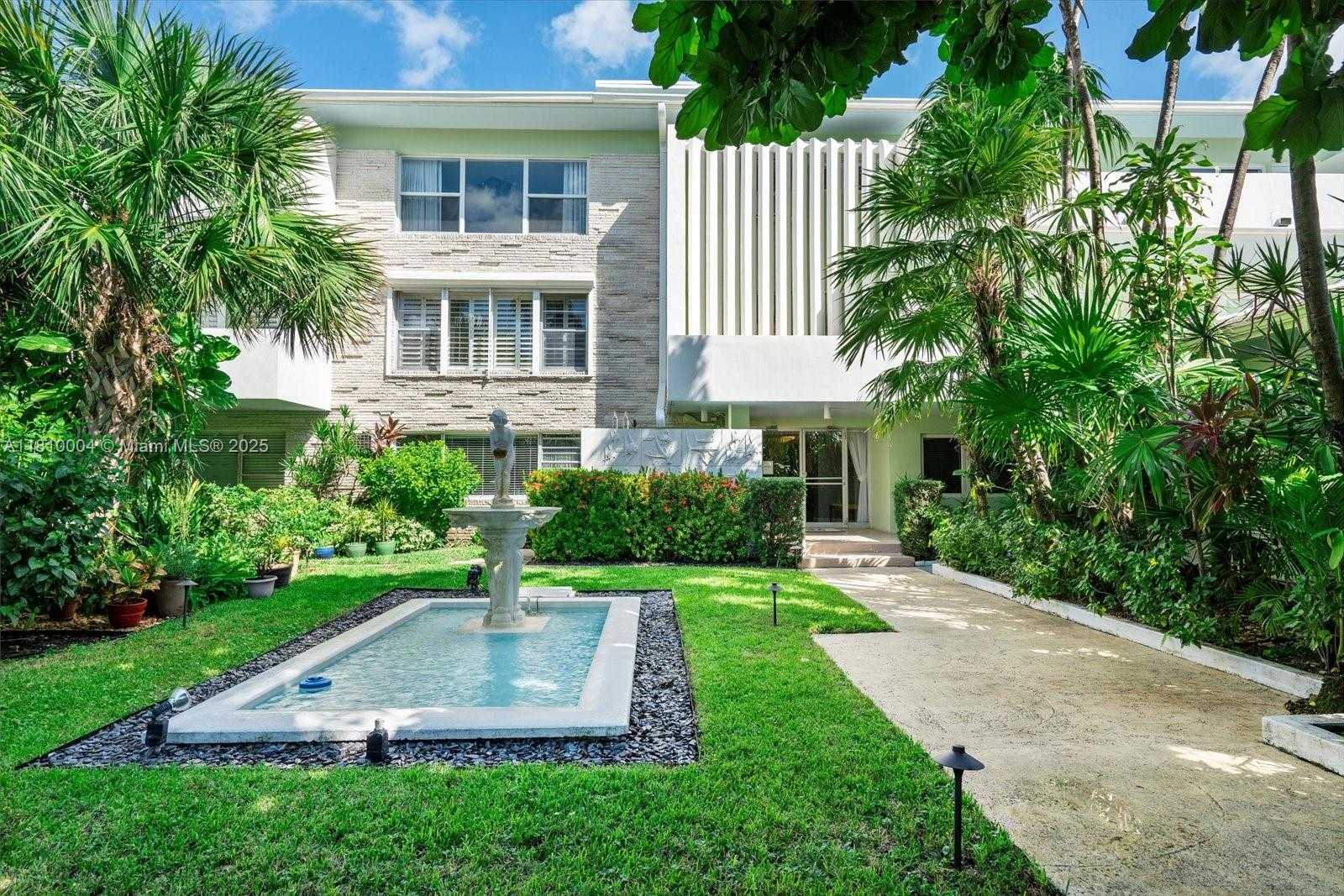 Small Image of 286 BAL BAY DR #5, Bal Harbour Number 6