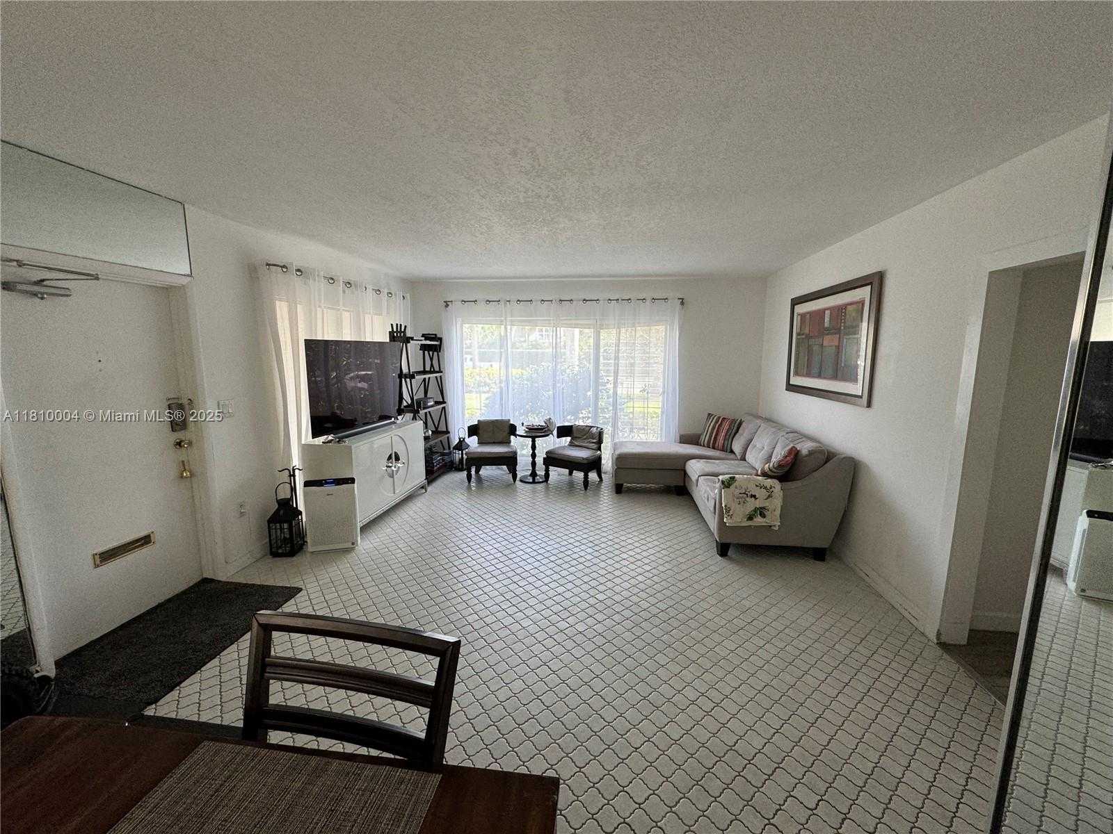 Small Image of 286 BAL BAY DR #5, Bal Harbour Number 9