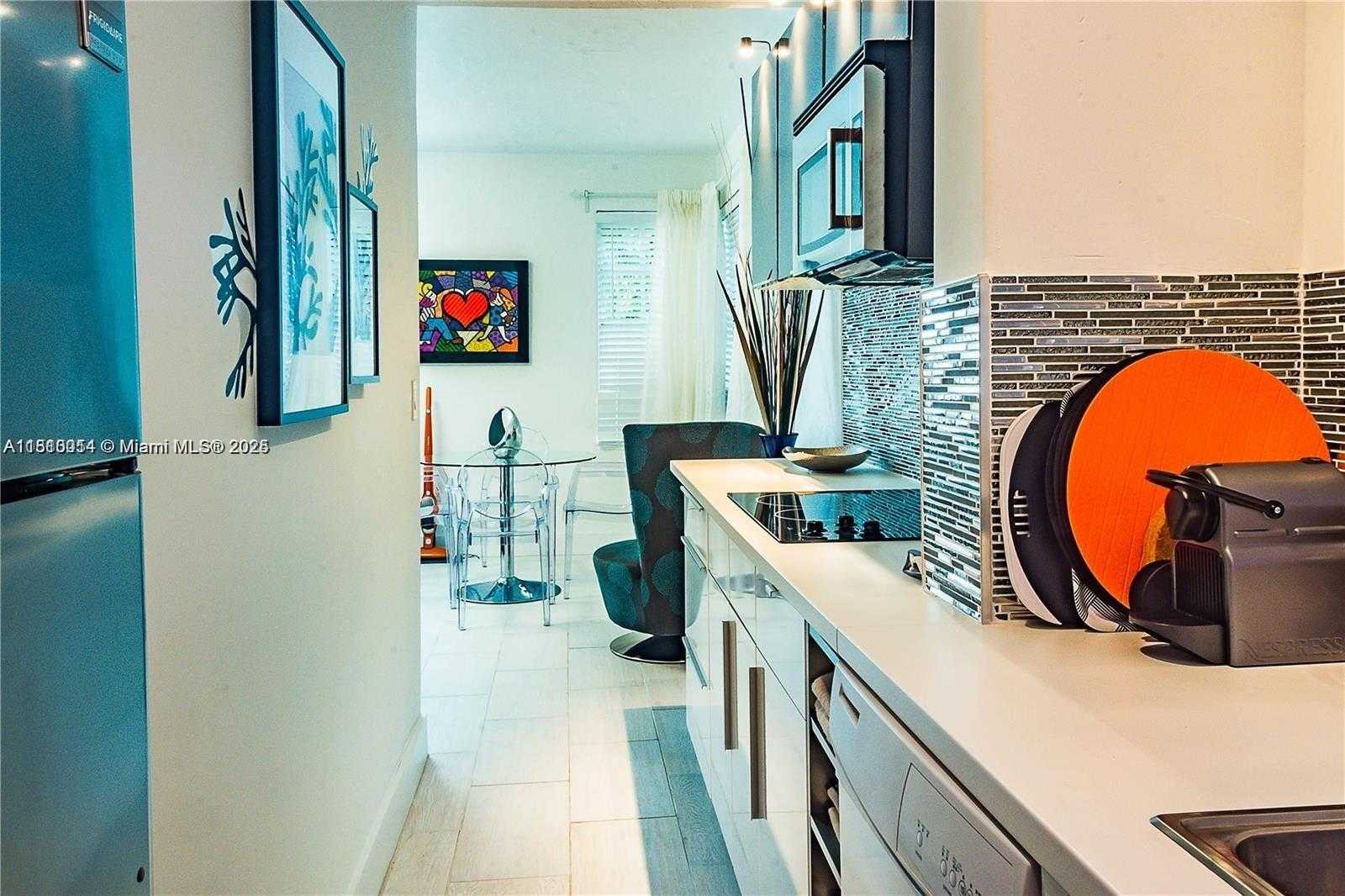 Small Image of 1335 PENNSYLVANIA AVE #1, Miami Beach Number 11