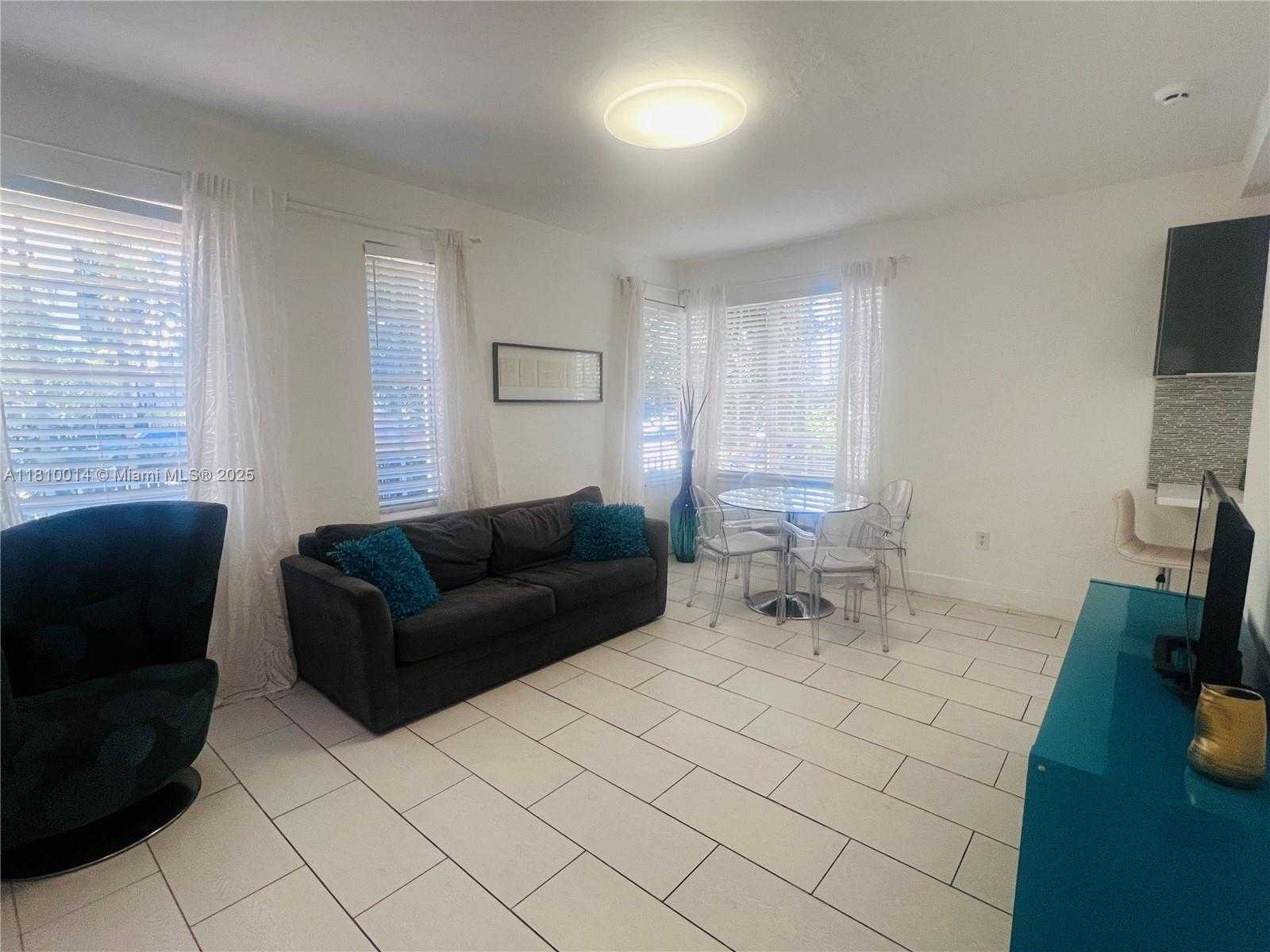 Small Image of 1335 PENNSYLVANIA AVE #1, Miami Beach Number 4