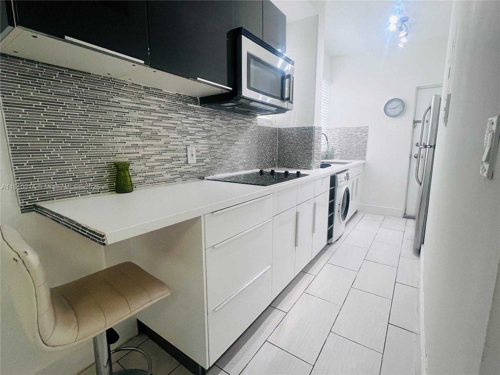 Small Image of 1335 PENNSYLVANIA AVE #1, Miami Beach Number 8