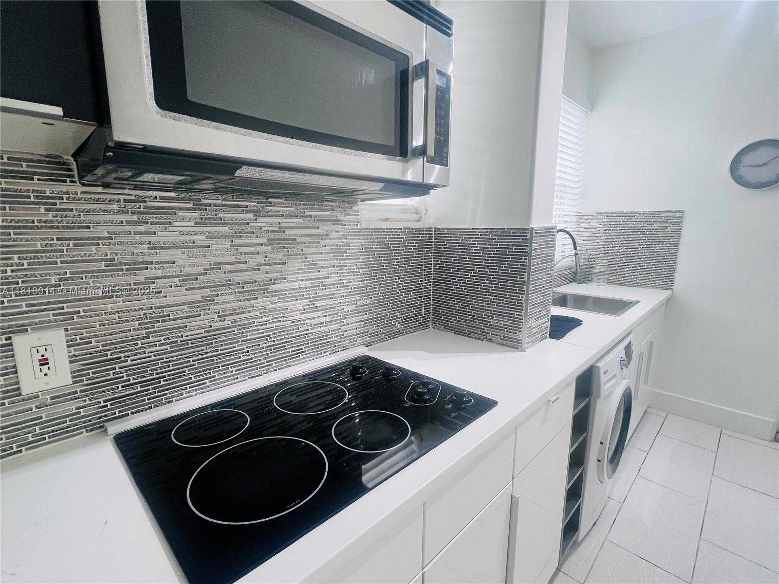 Small Image of 1335 PENNSYLVANIA AVE #1, Miami Beach Number 9