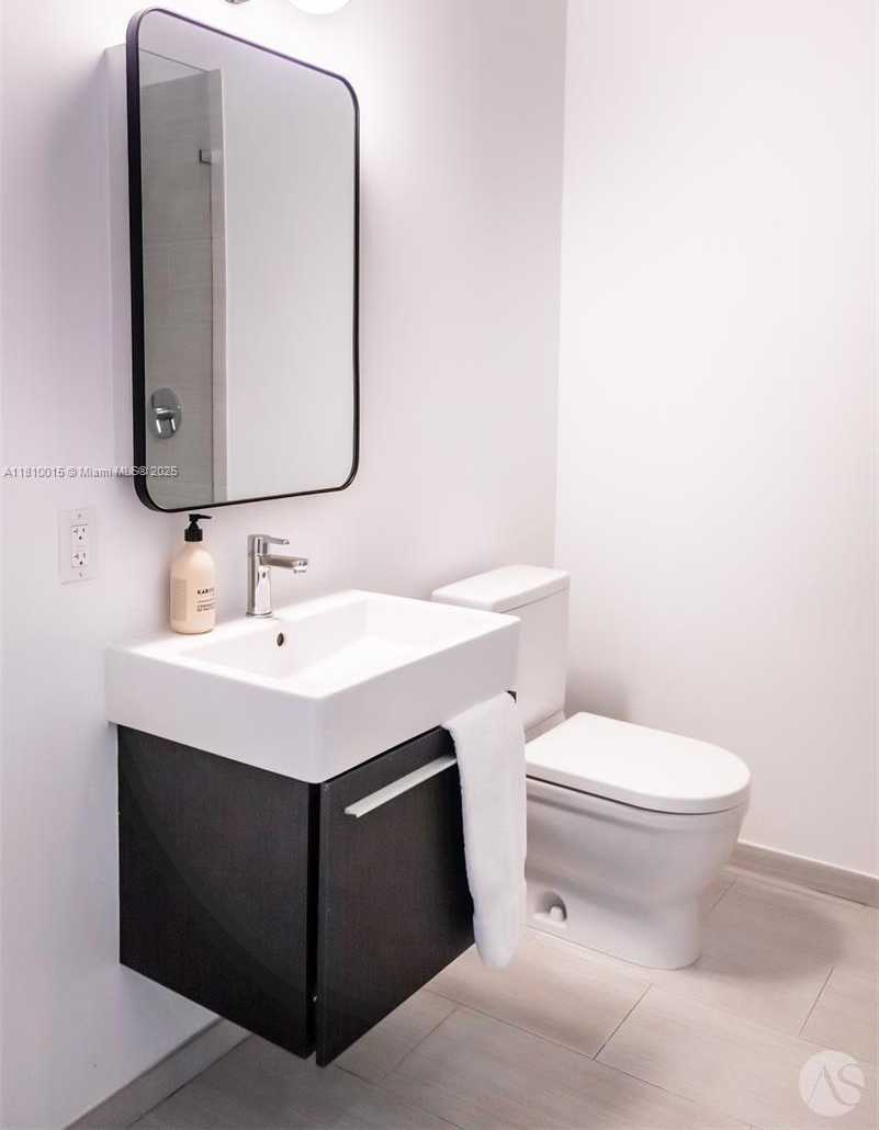 Small Image of 2675 SOUTH BAYSHORE DR #902S, Miami Number 26