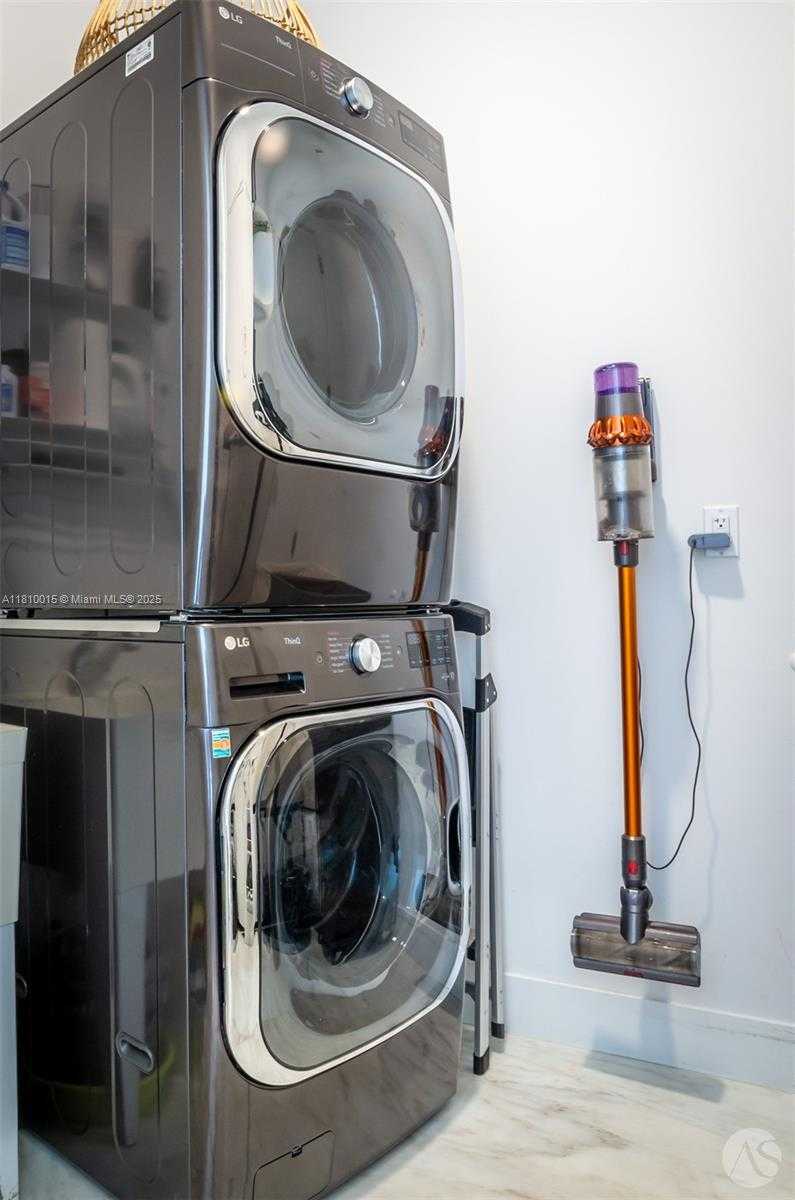 Small Image of 2675 SOUTH BAYSHORE DR #902S, Miami Number 29