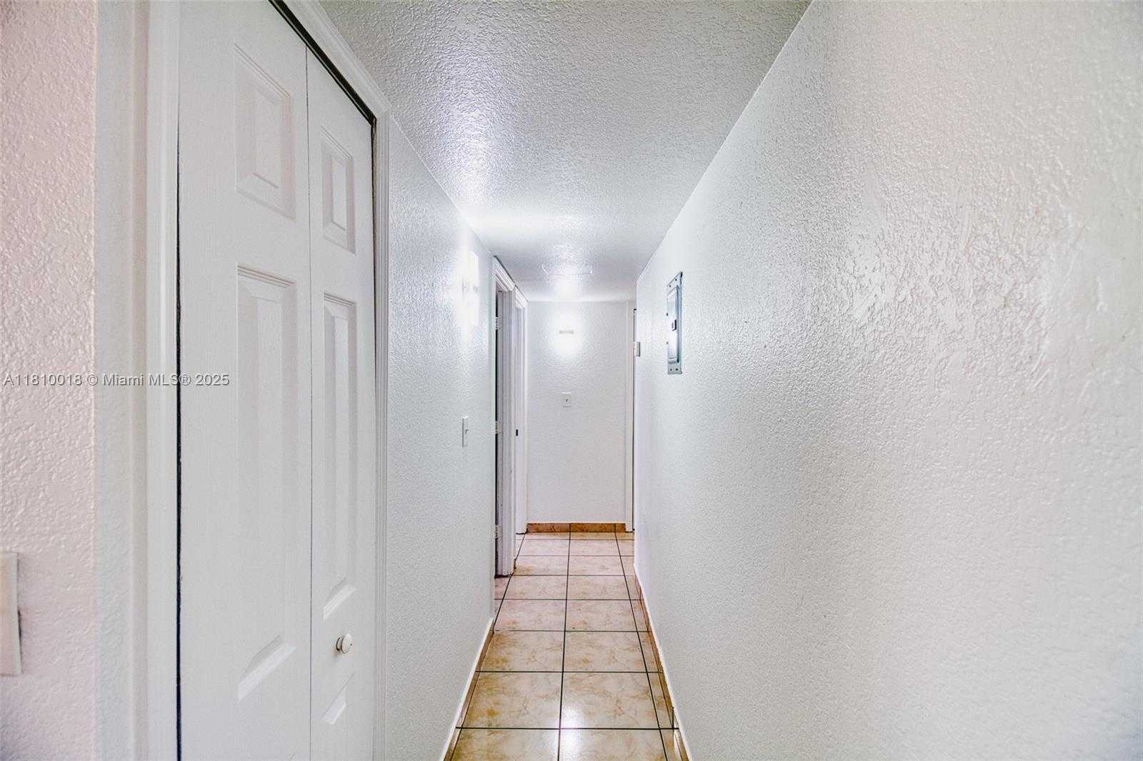 Small Image of 606 WEST 81ST ST #318, Hialeah Number 12