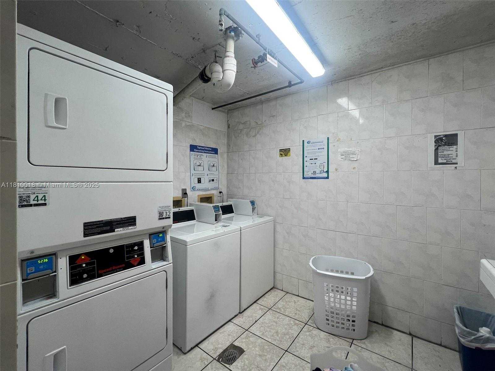 Small Image of 606 WEST 81ST ST #318, Hialeah Number 13