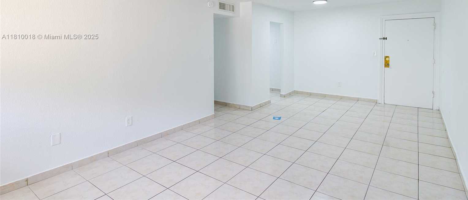 Small Image of 606 WEST 81ST ST #318, Hialeah Number 15